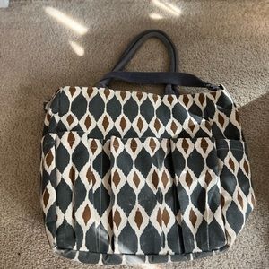Gray tote travel bag